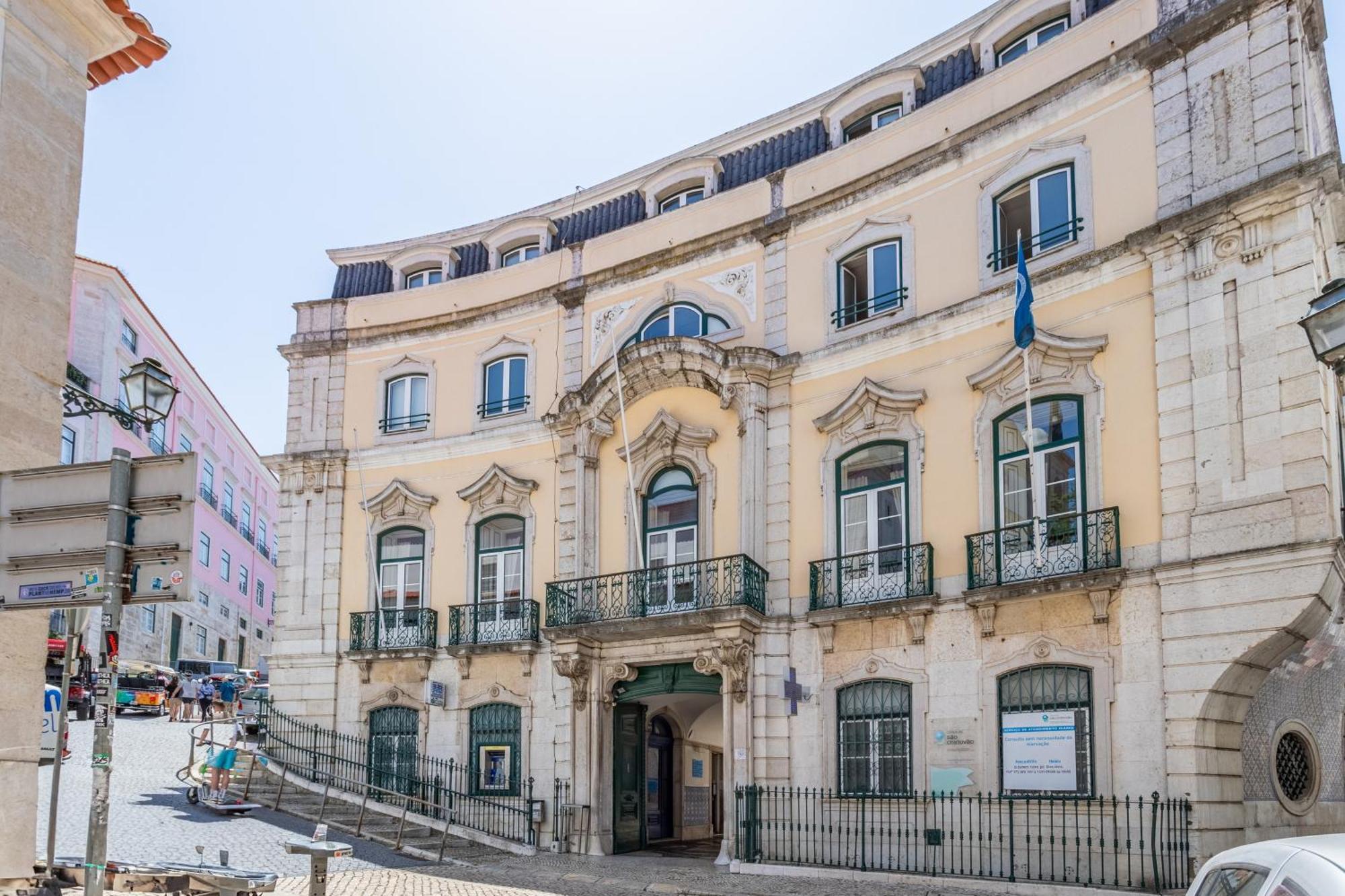 Gralhas Suites Lisbon Exterior photo