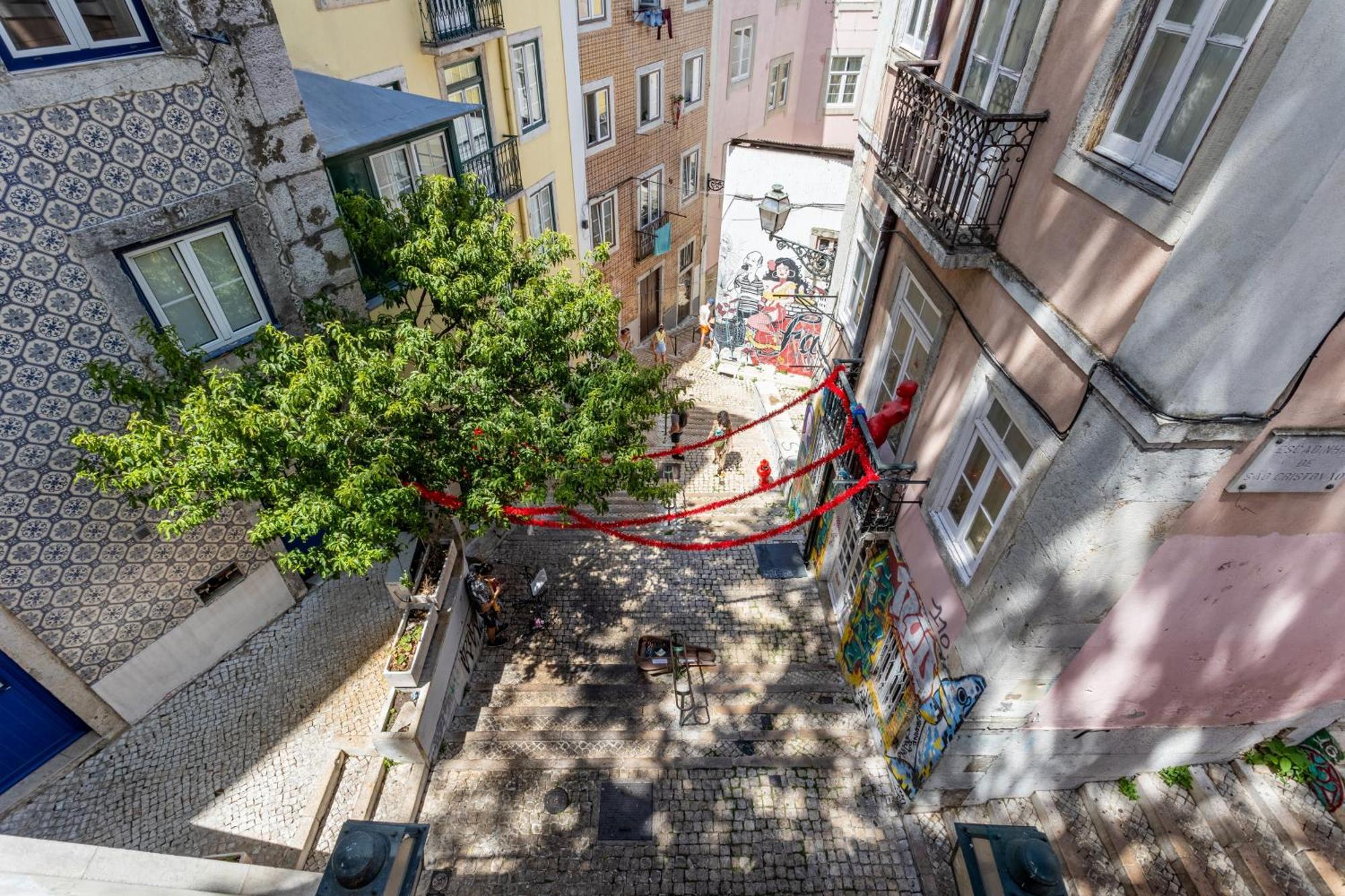 Gralhas Suites Lisbon Exterior photo
